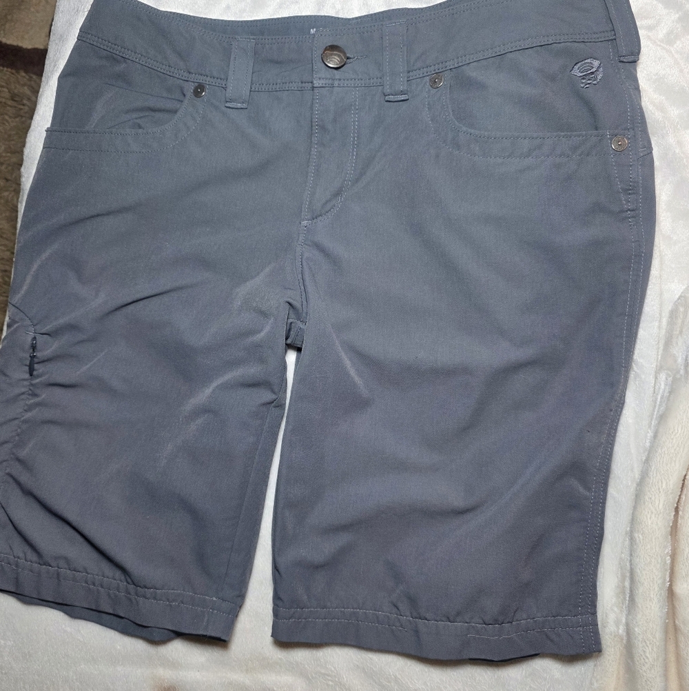 Like NEW Mountain Hard Wear Shorts. 9" inseam. Women's 2